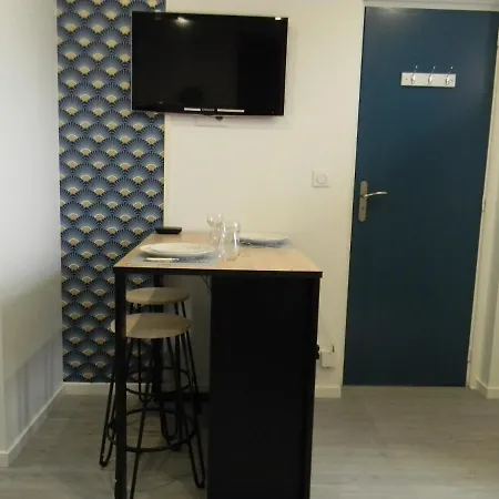 Studio Avec Terrasse En Rdc Quartier Le Pollet-le P'tit Ango Apartment *